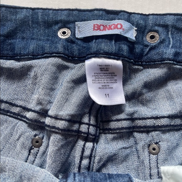 BONGO Capri distressed ripped jeans size 11 - Picture 5 of 8